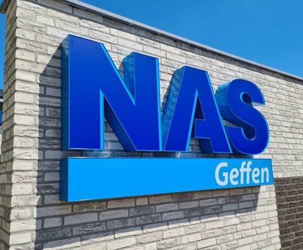 NAS Geffen foto logo