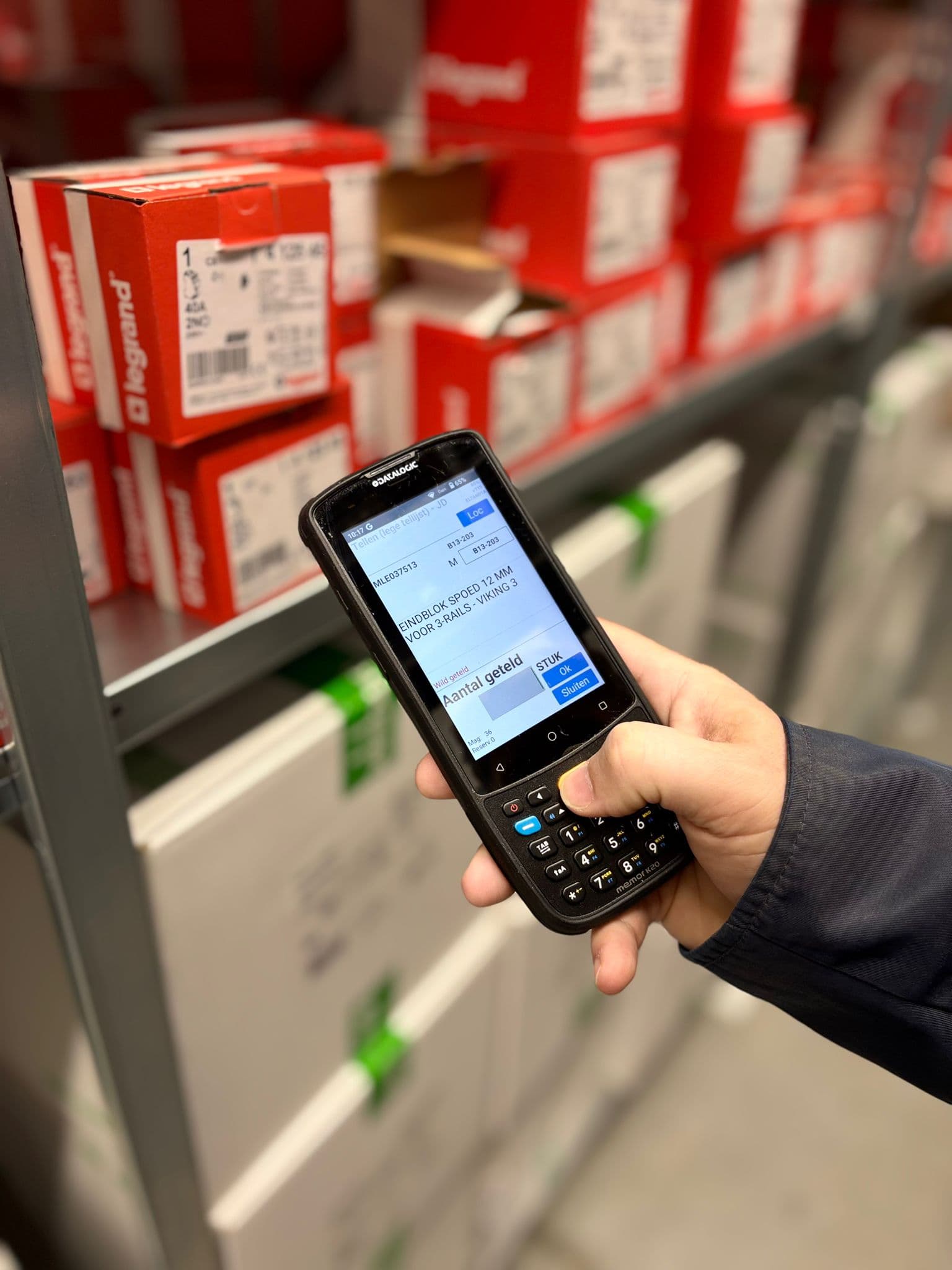 Scannen van bouwmaterialen in het magazijn met MSG software